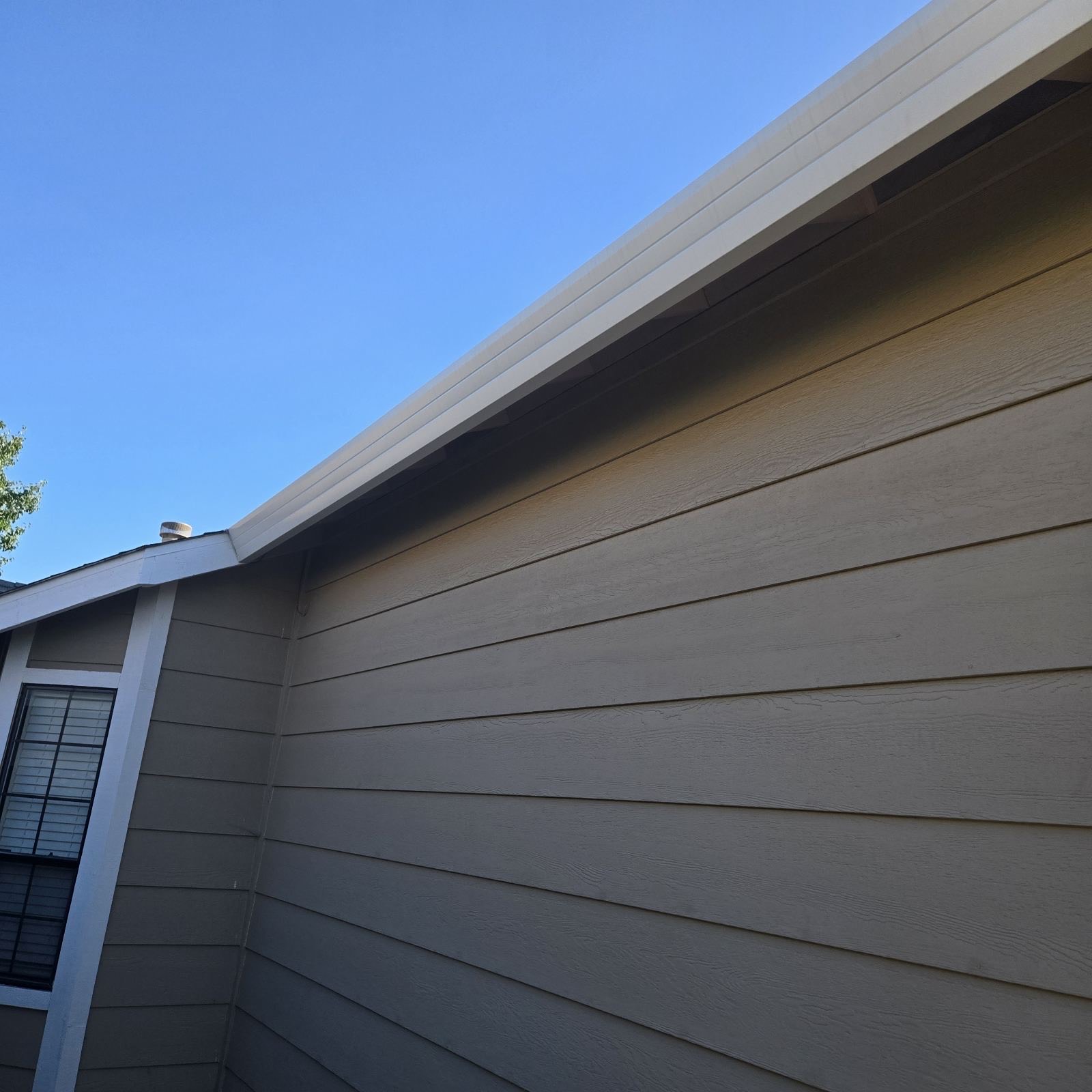 Rocklin Gutter Guard project 18 with clean fascia and guards